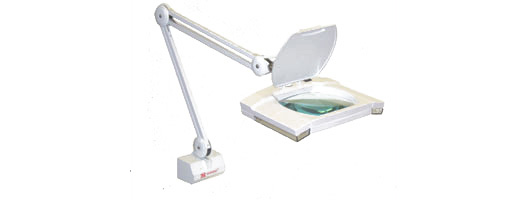 Bench magnifiers