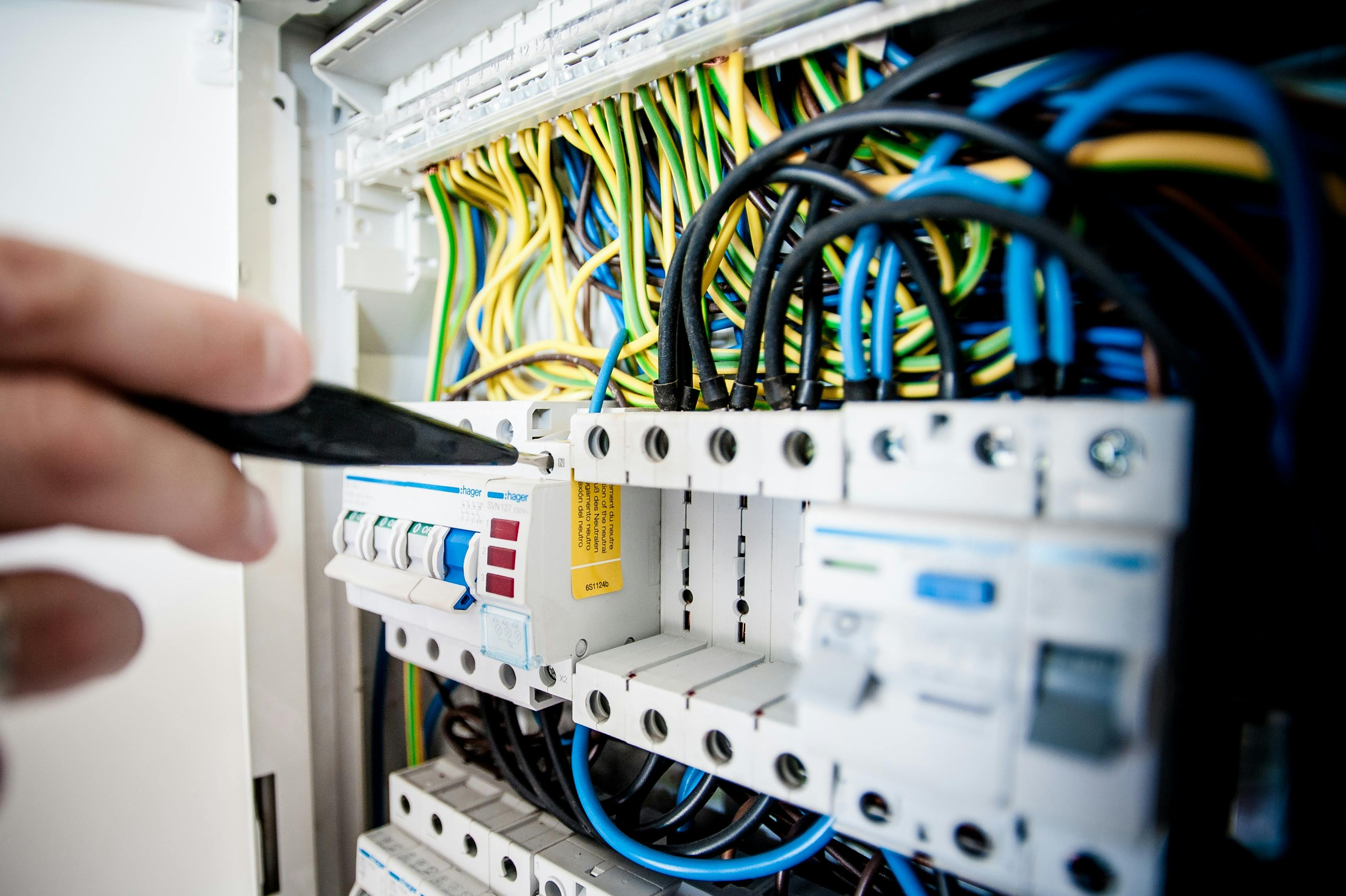 Commercial Electrical Maintenance & Repairs