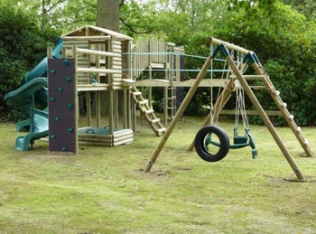 Residential Playground Projects: Emley