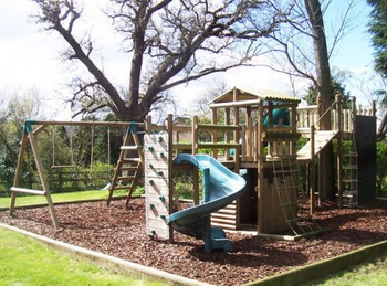 Residential Playground Projects: Summerbridge