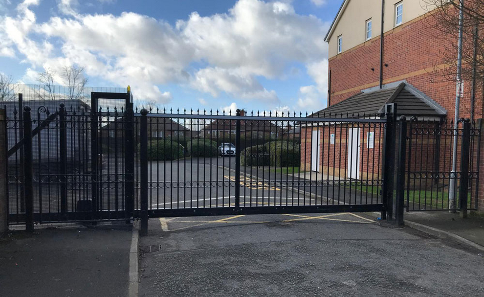 Security Gates & Fencing