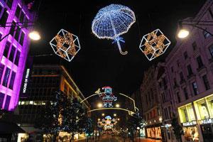 Wall to Wall Communications, House of Fraser & Robbie Williams switch on Oxford Street Christmas lights