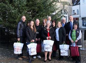 Food, treats and warmth - a bundle of Christmas cheer!