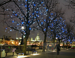 Lumsiphere Festoons Used for Tree Lighting