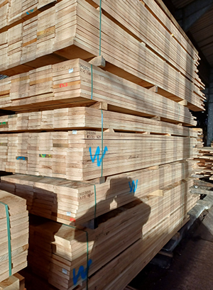 Light Character Grade European Oak Strips (Grade QF2/3)