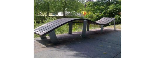 The Wave Bench