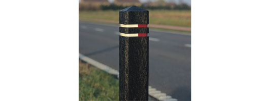 Square bollards 140cm