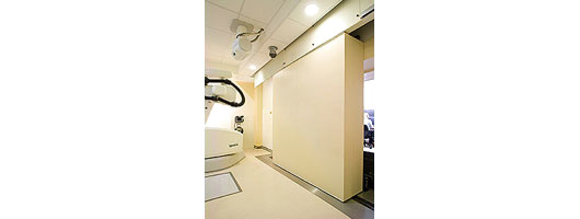 Heavy Duty Power Operated Lead Lined Door Cyberknife® Centre