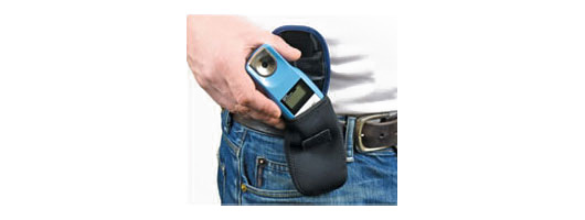 Bellingham & Stanley; OPTi refractometer in belt pouch