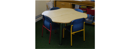 4 Person Clover Table (TA4)