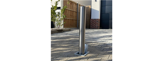 ANTI RAM RAID TELESCOPIC BOLLARDS