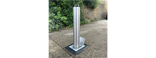 LIFT ASSISTED TELESCOPIC BOLLARDS