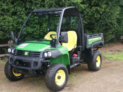 John Deere Gator 2 Seat Diesel 4&times;4