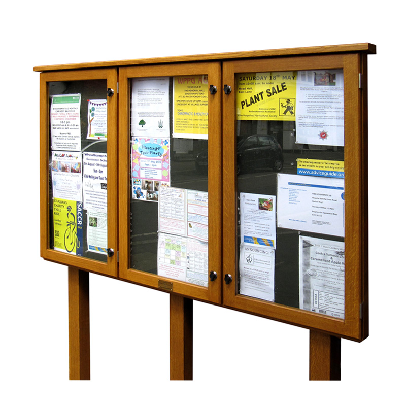 3-Bay, 6 x A4 Oak Noticeboard