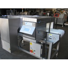 Metal Detectors & Conveyors