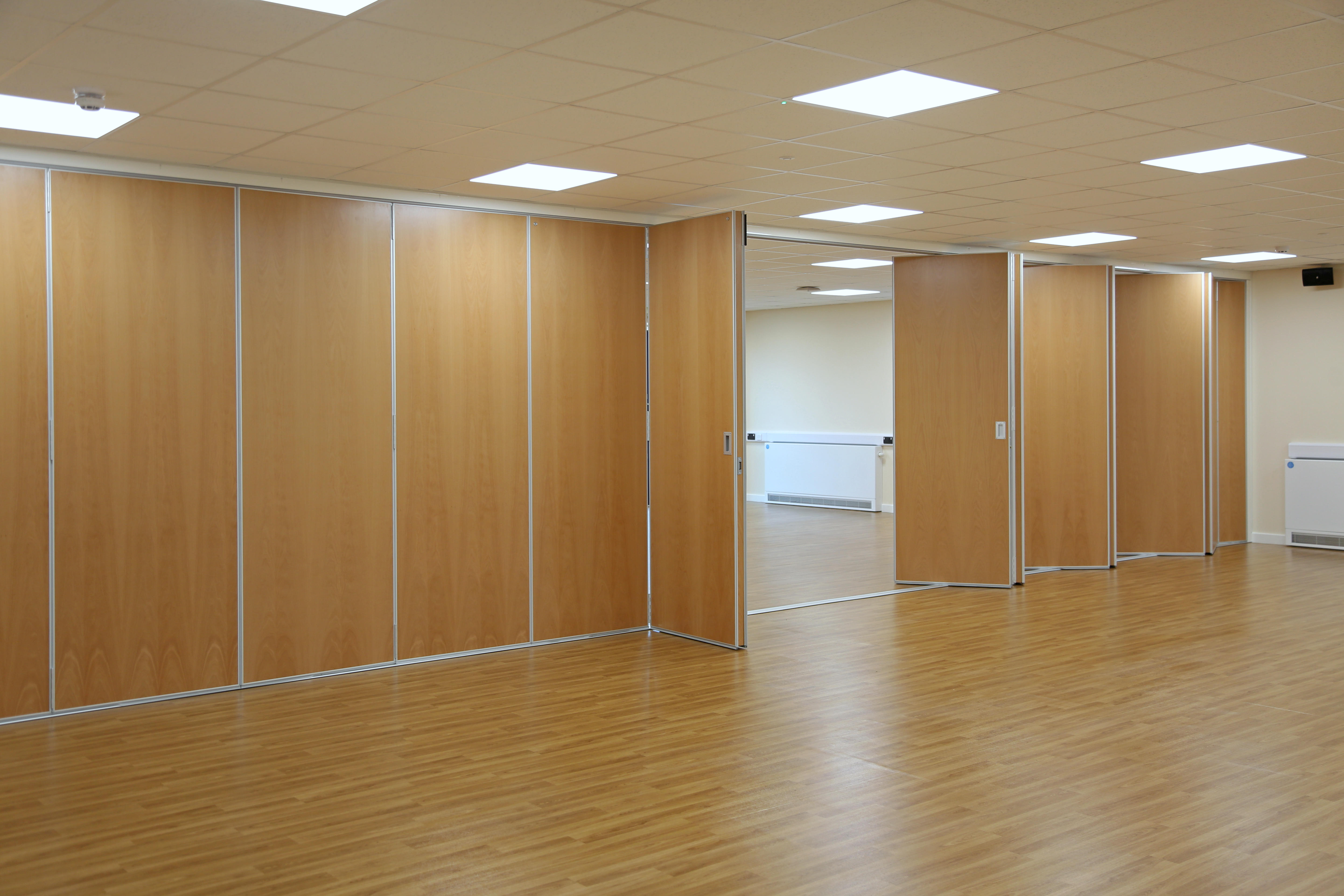 Kudos Sliding Folding Partitions