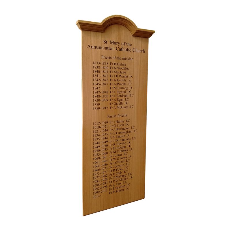 HOMC/615 Hardwood Honours Board with Radiused, Moulded Cornice