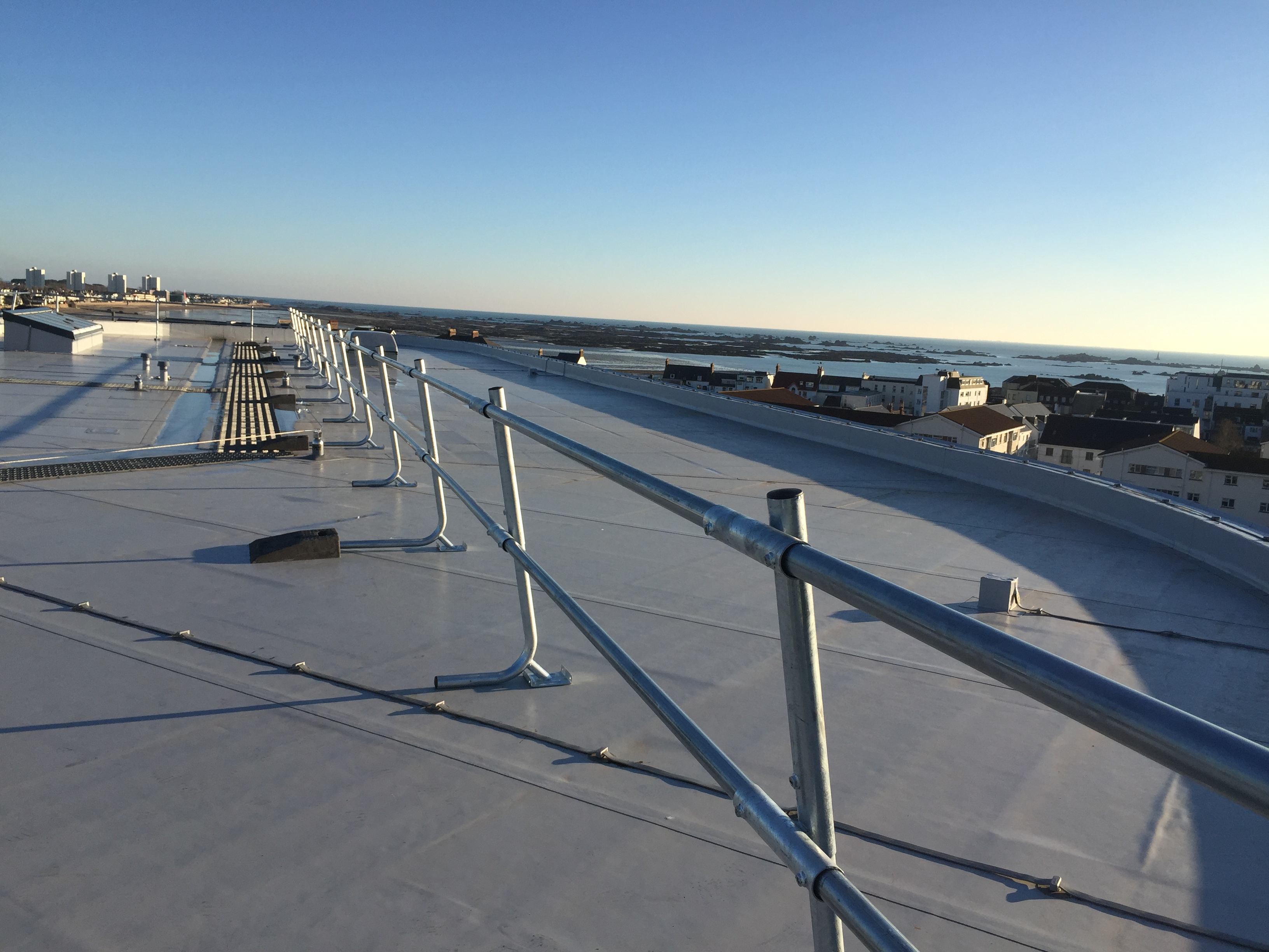 Freestanding Roof Edge Protection Guardrails