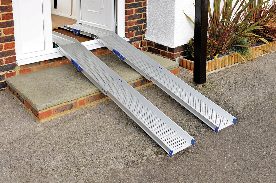 DCC21/3 2070mm Length Disability Ramp