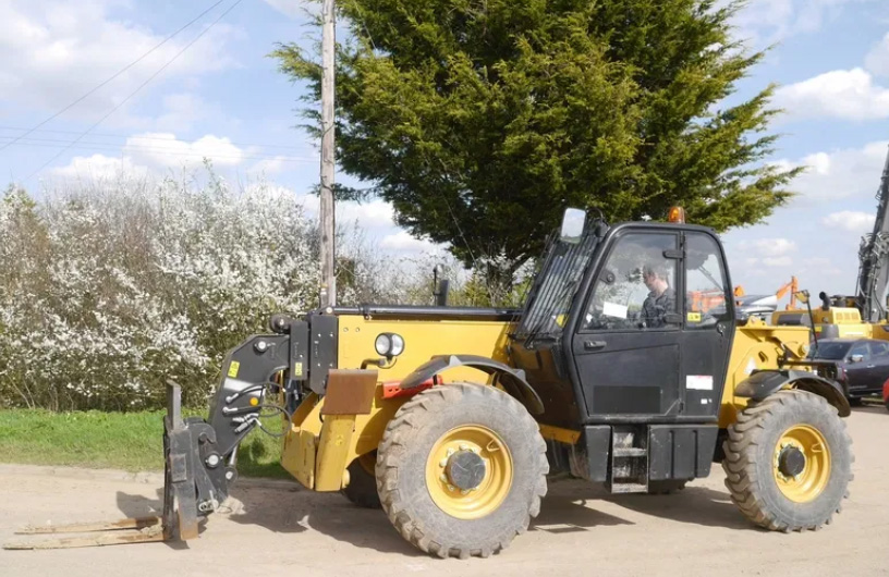 2014 Caterpillar TH417C