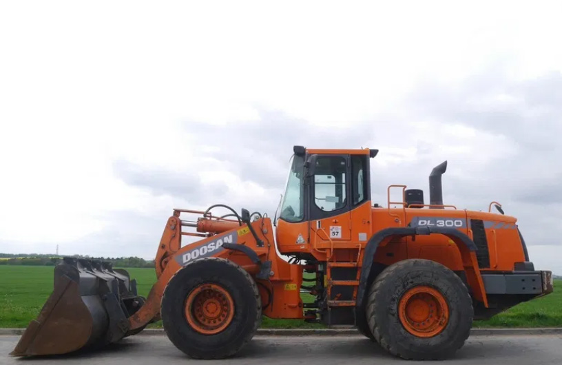 2012 DOOSAN DL300