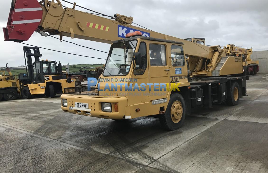 1985 Kato NK 140 15 ton 4&times;2 Truck crane