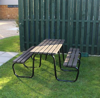 Metal & Plastic Picnic Table