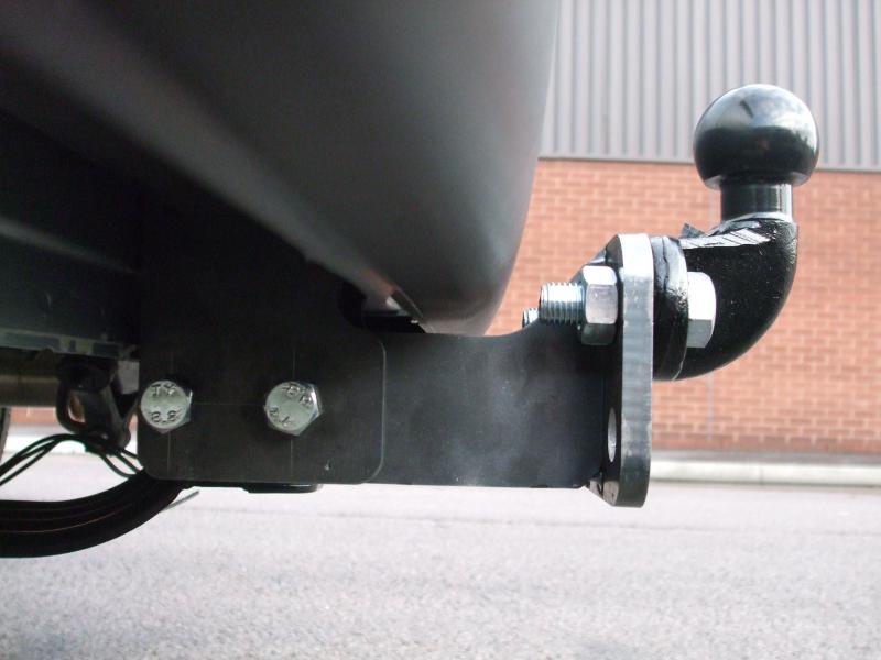 Removable Flange Towbar