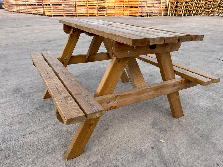 Ex-Rental Picnic Table 