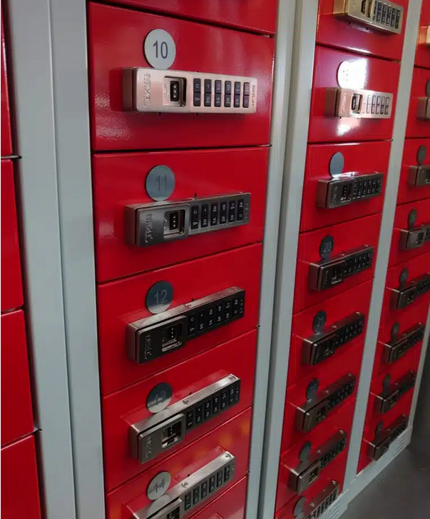 Mechanical Lockers with Digital Locks