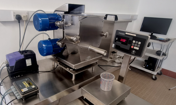 Gravimetric screw feeder