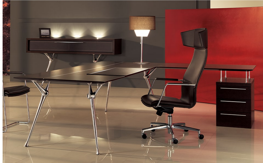 GENESIS WOOD &minus; Large Executive Desks