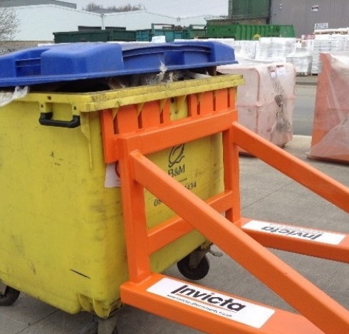  Wheelie Bin Stack Lifter