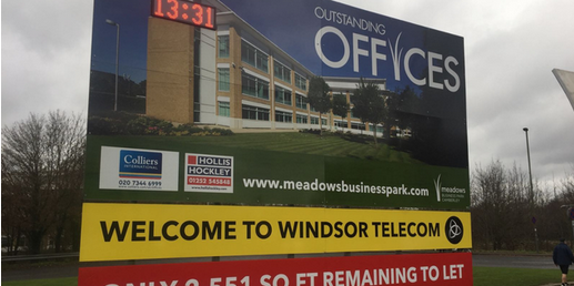 Eye-Catching Signs for Commercial Agents