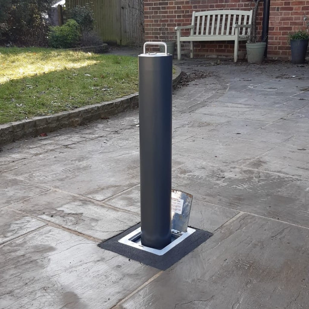 R14 LA (670) LIFT ASSISTED TELESCOPIC BOLLARD