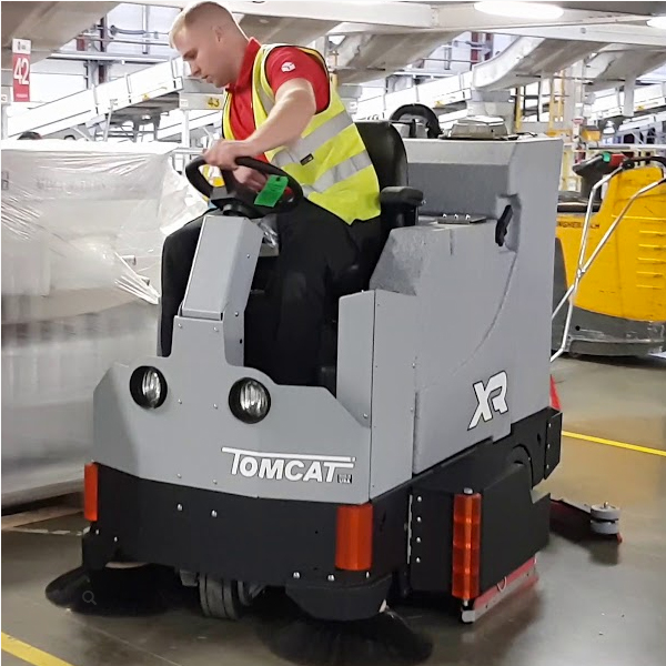 TomCat XR C Scrubber Drier