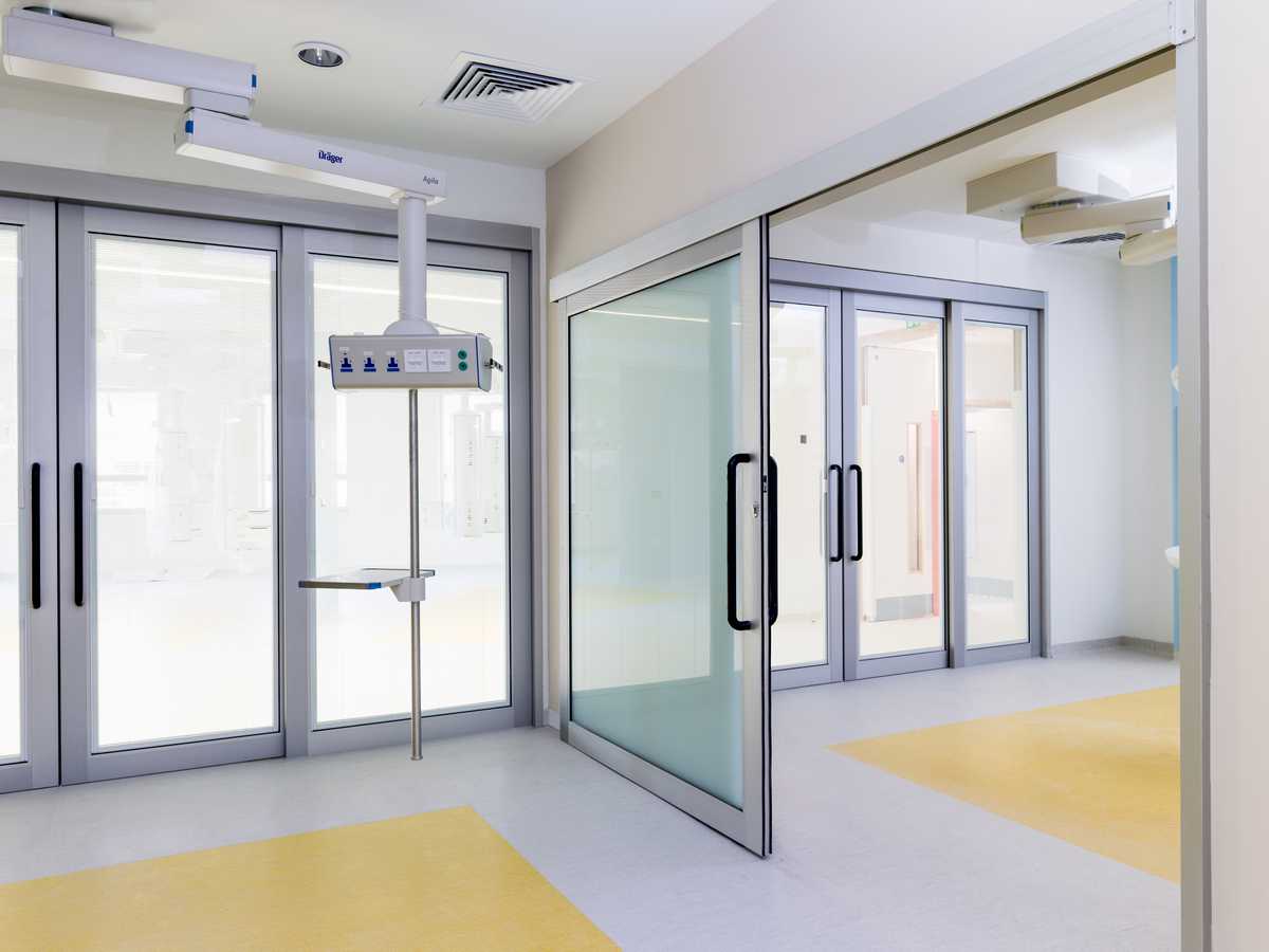 Flo-Motion Manual Sliding Doors