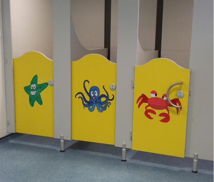 Q-Tee - Kids Toilet Cubicles